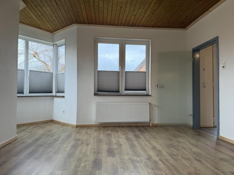 Moormerland * Einfamilienhaus mit Einliegerwohnung * Fenster nahezu alle NEU * Schöne Raumaufteilung * Haus kaufen