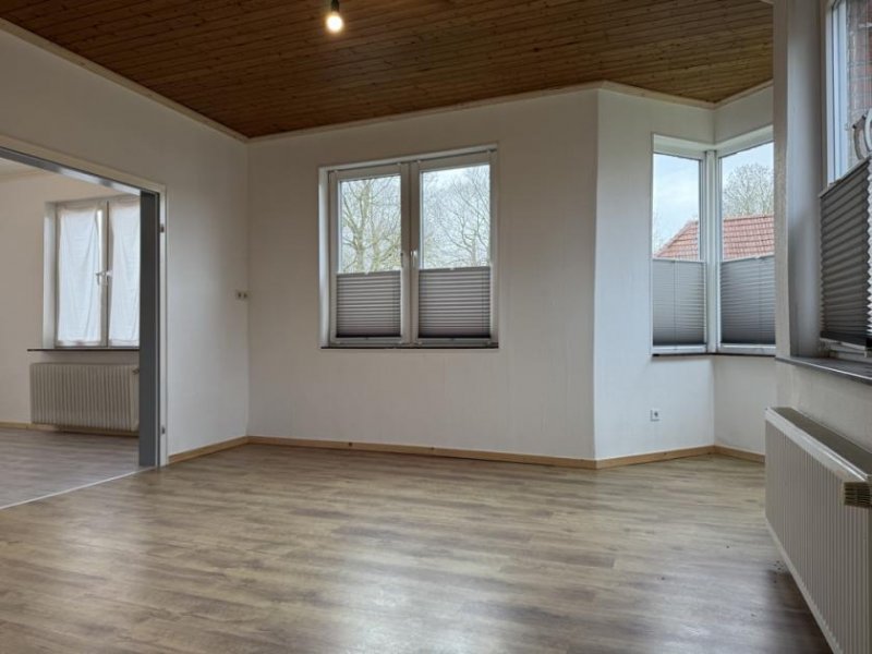 Moormerland * Einfamilienhaus mit Einliegerwohnung * Fenster nahezu alle NEU * Schöne Raumaufteilung * Haus kaufen