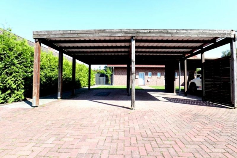 Ostrhauderfehn DHH in Ostrhauderfehn * Carport * verkehrsberuhigte Siedlungslage * Haus kaufen