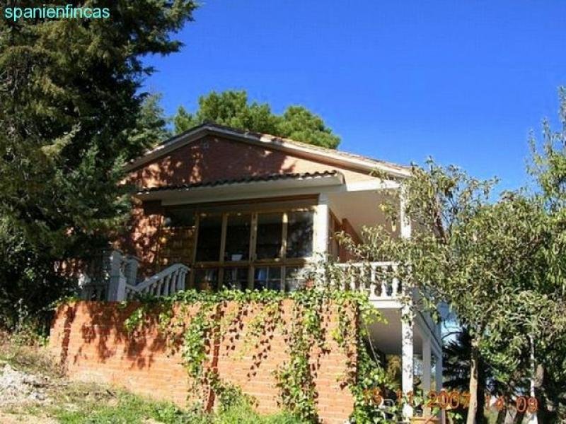 San Martín de Valdeiglesias PROVISIONSFREI PREISSENKUNG Spanien Madrid freistehende Villa Finca: 200qm, Schlafzimmer: 6, Bäder, Schwimmbecken, Grund: Haus