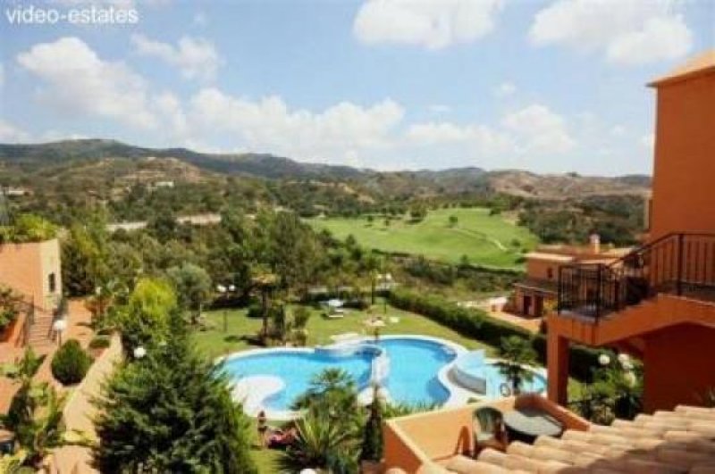 Elviria Penthouse am Golfplatz mit Meerblick in Elviria an der Costa del Sol Wohnung kaufen