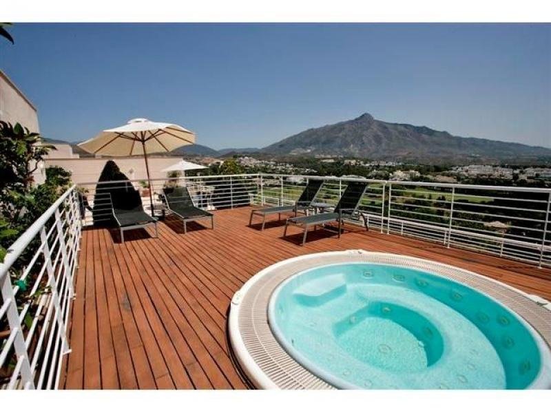 Marbella-Zentrum HDA-Immo.eu: Elegantes Penthouse mit fantastischen Panoramablick in Marbella-Zentrum Wohnung kaufen