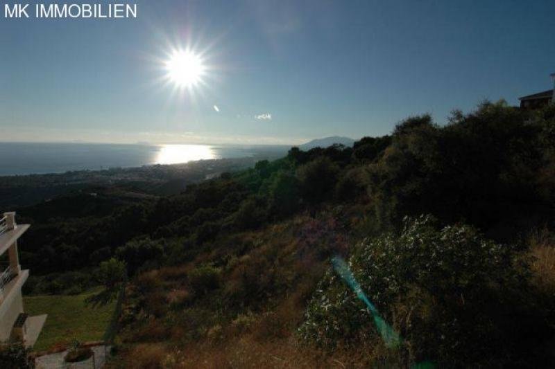 MARBELLA Grundstück mit Meerblick in der Urbanization Los Monteros Alto Grundstück kaufen