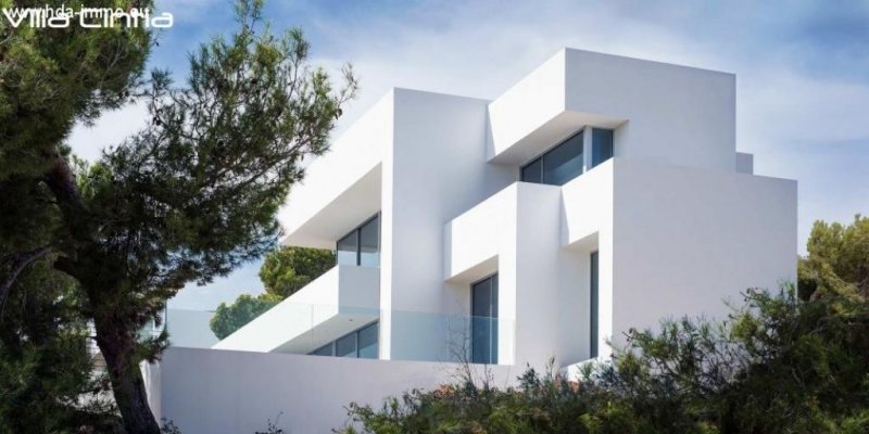 Marbella HDA-immo.eu: ungewöhnliche Bauhaus-Villa mit 3 SZ und Pool (ohne Grundstück) Haus kaufen