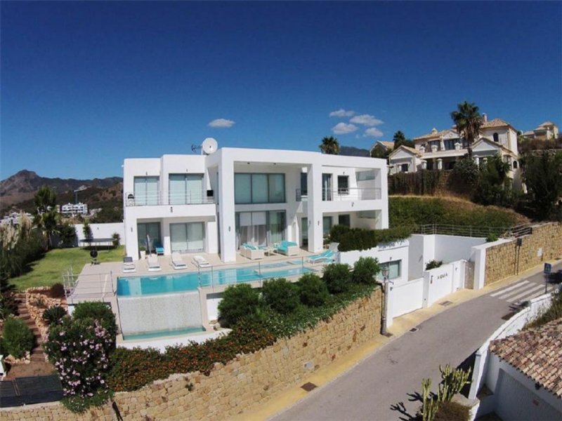 Marbella Moderne Neubauvillen in exklusiver Lage mit Meerblick Haus kaufen