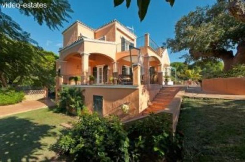 Elviria Freistehende Villa in hervorragendem Zustand Haus kaufen