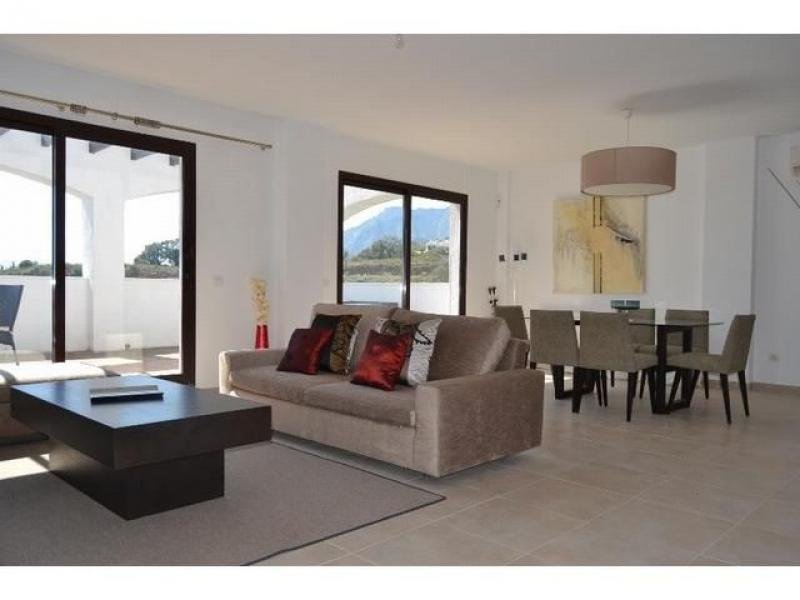 Marbella Ost HDA-immo.eu: große Ferienwohnung 2 SZ in Marbella, Los Monteros, zu verkaufen. Wohnung kaufen