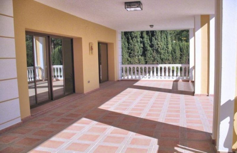 Marbella Luxusvilla im Toskana-Stil in Hacienda las Chapas Marbella Haus kaufen