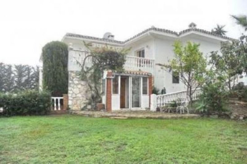 Fuengirola Villa oberhalb Fuengirolas mit Meerblick Haus kaufen