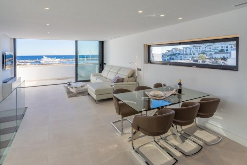 Nueva Andalucia Fantastisches Duplex-Penthouse in Puerto Banus direkt am Hafen mit fantastischen Panoramaausblicken auf das Meer. Wohnung kaufen