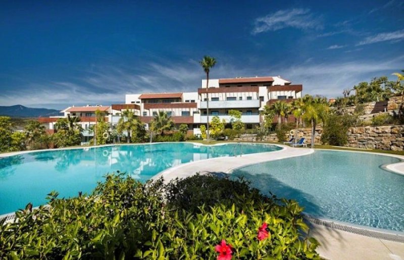 Estepona Preisreduzierte Appartements im Golf Ressort liegt eingebettet in den Hügeln von Benahavies Wohnung kaufen