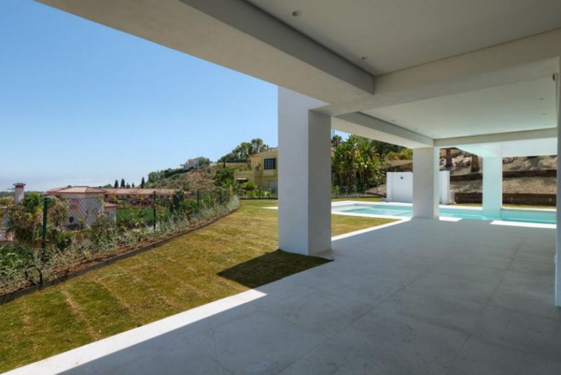 Benahavis Beziehen Sie jetzt Ihre schlüsselfertige Luxusvilla in Benahavis, El Paraiso Alto. Haus kaufen