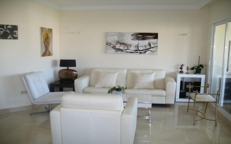 Estepona Top Wohnung in Las Joyas de Estepona mit verglastem Balkon Wohnung kaufen