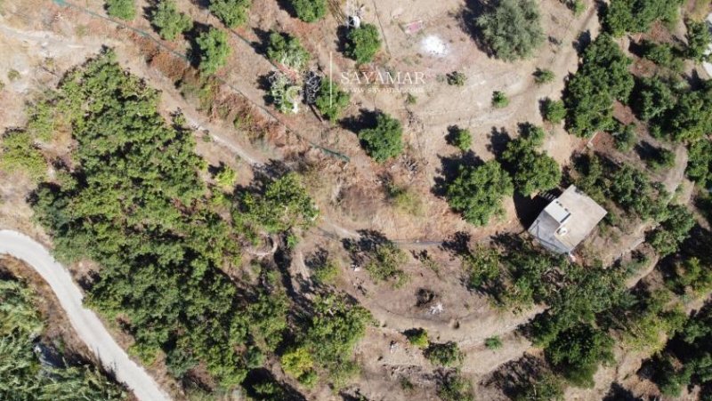 Sayalonga Grundstück mit eigenem Brunnen in sehr guter Lage mit Baugenehmigung in Sayalonga Grundstück kaufen