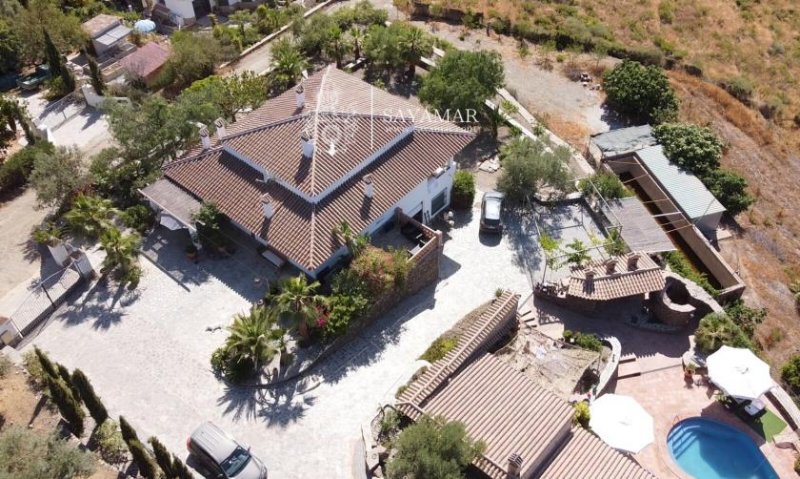 Sayalonga Villa mit Pool und wunderschönem Meerblick Haus kaufen