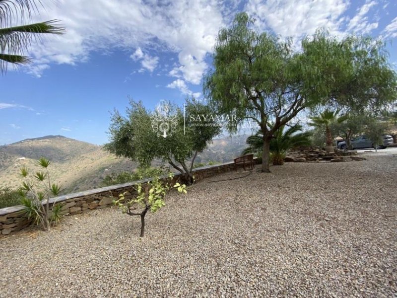 Sayalonga Villa mit Pool und wunderschönem Meerblick Haus kaufen