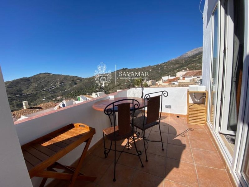 Canillas de Albaida Restauriertes modernes Stadthaus Haus kaufen