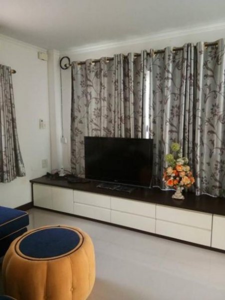 Nakhonratchasima Exklusive Villa in Suranaree, Korat Südwest, teilmöbliert. Haus kaufen