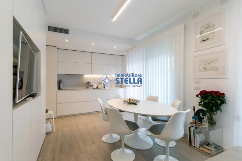 Jesolo Elegante Appartamento in zona centralissima Wohnung kaufen