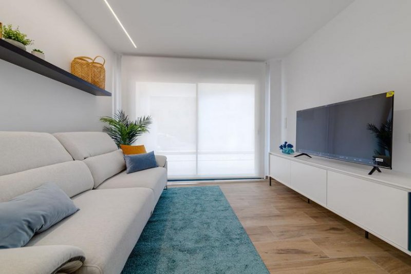 Los Alcázares Komfortable Penthouse-Wohnungen mit 2 Schlafzimmern, 2 Bädern, Tiefgaragenstellplatz und Gemeinschaftspool Nähe Roda Golf