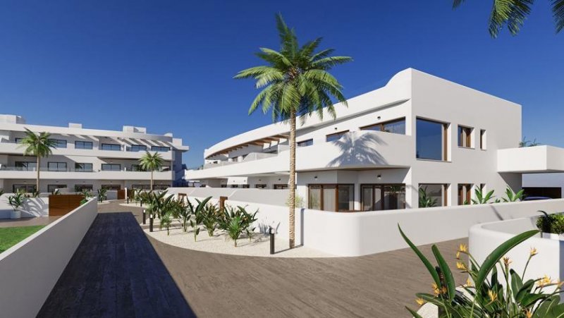 Los Alcázares Penthouse-Wohnungen mit 2 Schlafzimmern, 2 Bädern, Dachterrrasse, Meerblick und Gemeinschaftspool neben dem Golfplatz von La