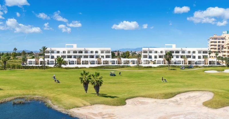 Los Alcázares Penthouse-Wohnungen mit 3 Schlafzimmern, 2 Bädern, Dachterrasse, Gemeinschaftspool und Meerblick direkt am Golfplatz von La