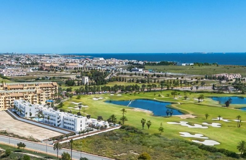 Los Alcázares Penthouse-Wohnungen mit 3 Schlafzimmern, 2 Bädern, Dachterrasse, Gemeinschaftspool und Meerblick direkt am Golfplatz von La