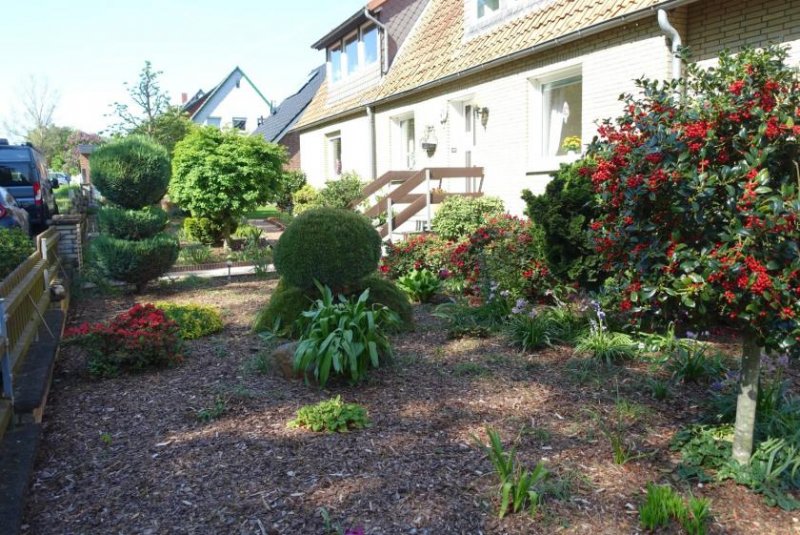 Wedemark Zweifamilienhaus mit vielen Möglichkeiten Haus kaufen