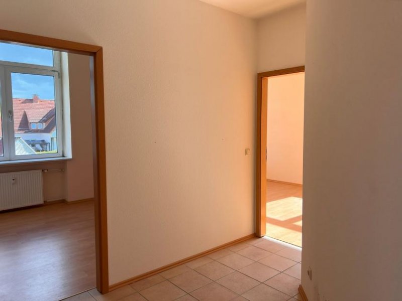 Dörentrup Geräumige 4-Zimmer-Wohnung in ehemaligem Schulgebäude sucht neuen Eigentümer Wohnung kaufen