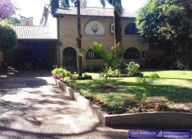 San Bernardino Haus mit Pool und Gästehaus in San Bernardino Haus kaufen