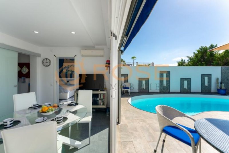 Playa del Inglés Bungalow mit Pool und 3 SZ Dachterrasse in Playa del Inglés zu verkaufen Haus kaufen