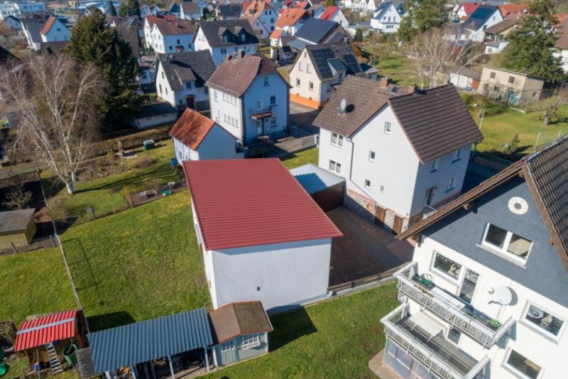 Allendorf (Lumda) ++ KRAG Immobilien ++ viel Platz drinnen und draußen ++ Super-Nebengebäude mit Riesengarage ++ Haus kaufen