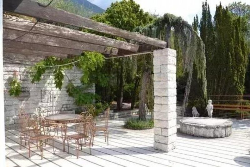 Malcesine Gardasee FL Firmenkauf mit Luxusvilla - IT2201 Haus kaufen