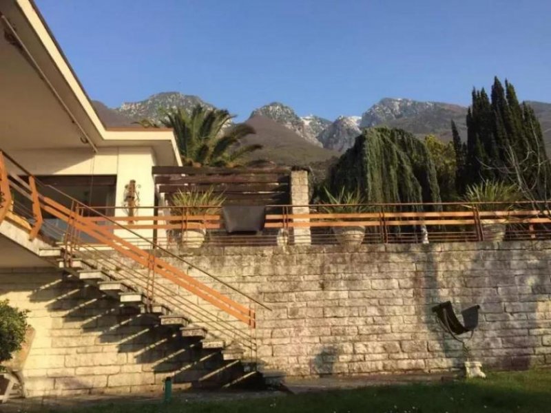 Malcesine Gardasee FL Firmenkauf mit Luxusvilla - IT2201 Haus kaufen