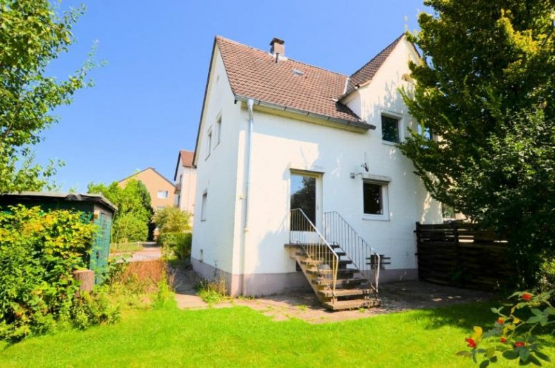 Holzminden Sanierungsbedürftige Doppelhaushälfte in Holzminden Haus kaufen