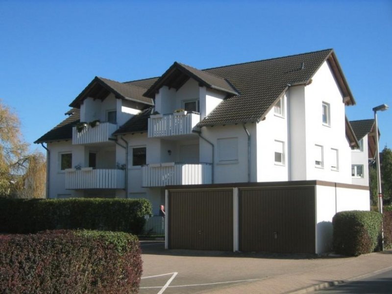 Holzminden Vermietete Erdgeschoßwohnung mit Balkon/Terrasse in stadtnaher Wohnlage Wohnung kaufen