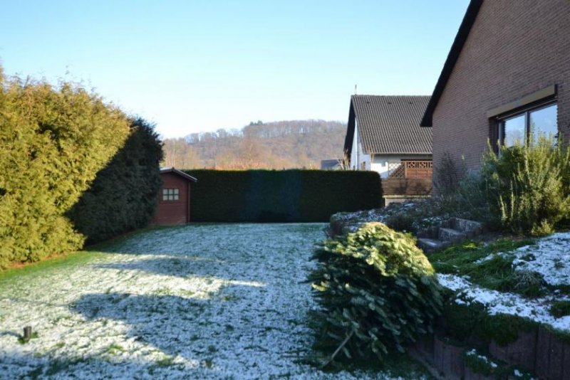 Bodenwerder Einfamilienhaus mit Einliegerwohnung in 37619 Bodenwerder! Haus kaufen