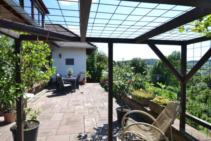 Stadtoldendorf Ehemalige Fabrikantenvilla in attraktiver Lage! Haus kaufen