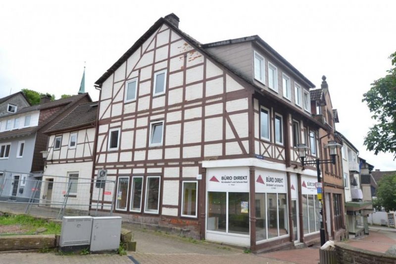 Stadtoldendorf Teilvermietetes Wohn- und Geschäftshaus im Zentrum von 37627 Stadtoldendorf! Haus kaufen