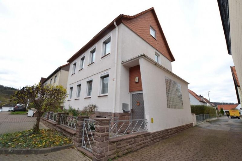 Eschershausen Einfamilienhaus im Zentrum von Eschershausen! Haus kaufen