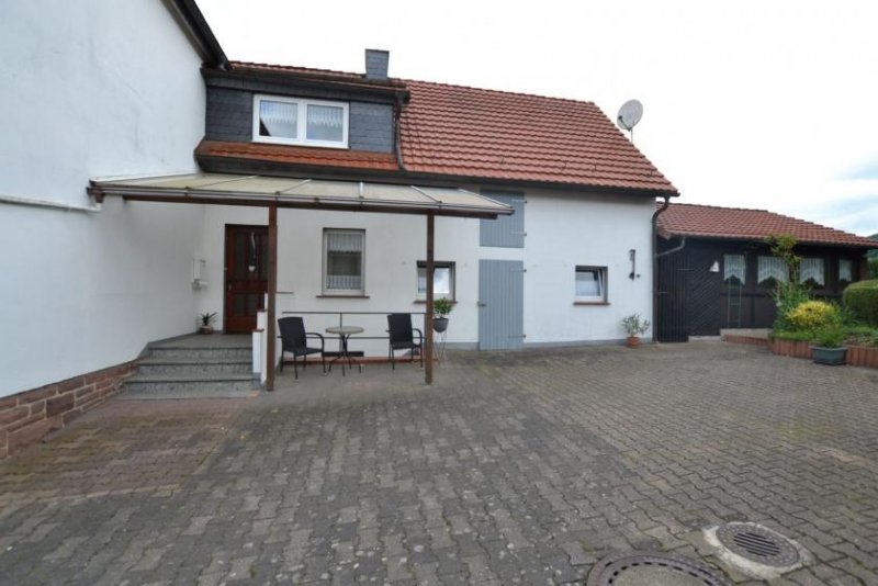 Holzen Doppelhaushälfte in Ortsrandlage von 37632 Holzen. Haus kaufen