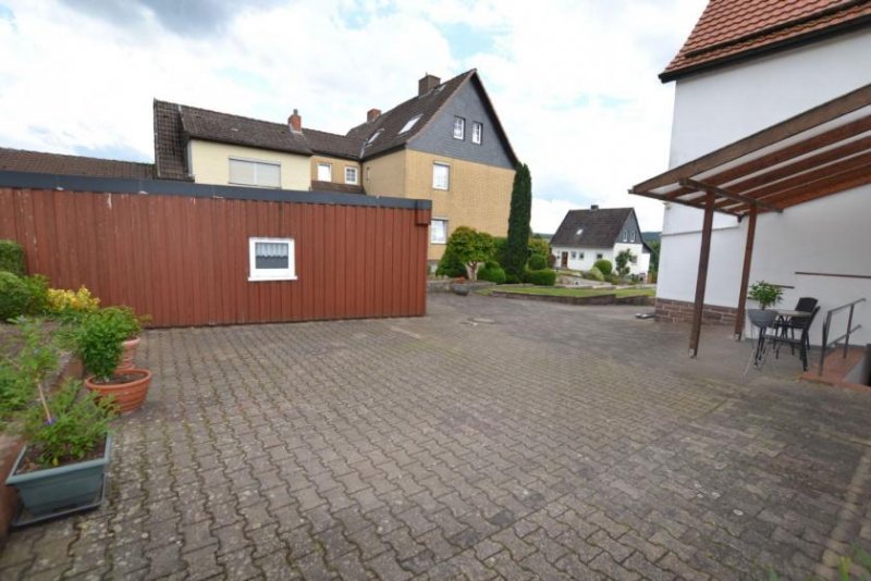 Holzen Doppelhaushälfte in Ortsrandlage von 37632 Holzen. Haus kaufen