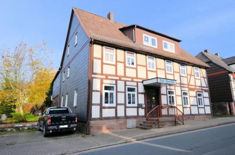 Bevern (Landkreis Holzminden) Fachwerkhaus mit Garage und Nebengelass in Bevern Haus kaufen