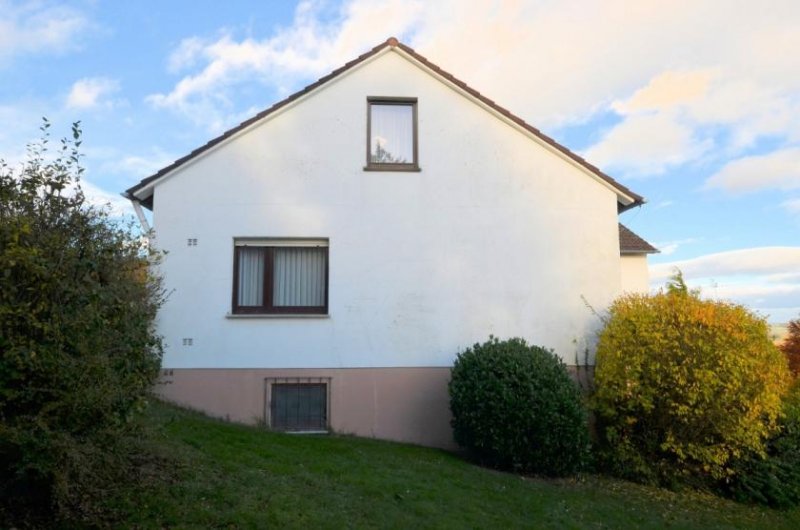 Höxter PREISREDUZIERUNG! 1-Familienwohnhaus mit Garage mit unverbauter Fernsicht - Stahle Ortsrandlage Haus kaufen