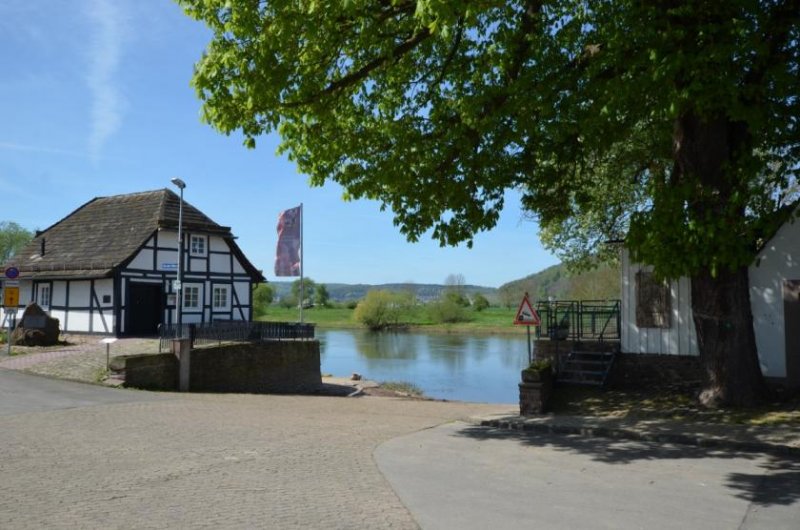 Höxter Reihenmittelhaus mit kleinem Innenhof in Lüchtringen - Dorflage fußläufig zur Weser Haus kaufen