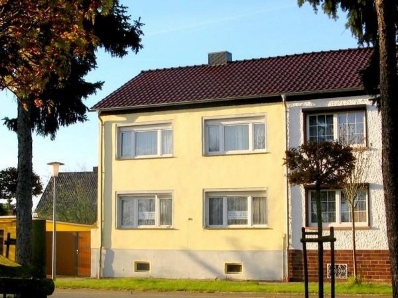 Eggersdorf Zwei-Volletagen-Einfamilienhaus mit Solaranlage und Pool Haus kaufen