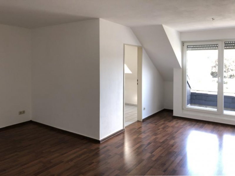 Mönchengladbach +++ TRAUMHAFTE WOHNUNG für SINGLE oder PÄRCHEN+++ Balkon, Stellplatz und Ausbaureserve+++ Wohnung kaufen