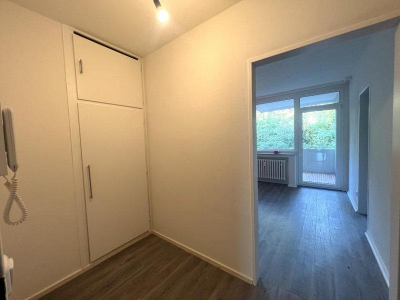 Mönchengladbach Hockstein: Wohnen in Bestlage - modernisierte ETW im Erdgeschoss mit Westbalkon! Wohnung kaufen