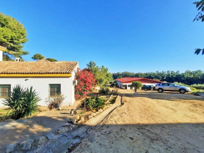 Alcala del Guadaira Andalusien, Alcala de Guadaira - Finca mit Reithalle für Pferdefreunde Haus kaufen