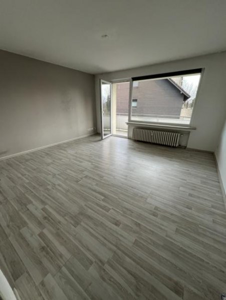 Essen Gepflegte 3-Zimmer Wohnung mit schönem Balkon - zentral zwischen Essen und Mülheim Wohnung kaufen